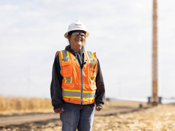 Blattner Energy Diversity Equity Inclusion White Woman In Construction